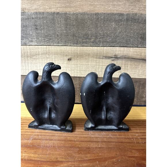 Vintage Pair of Heavy Black Cast Iron American Bald Eagle Book Ends Door Stops - Picture 5 of 9